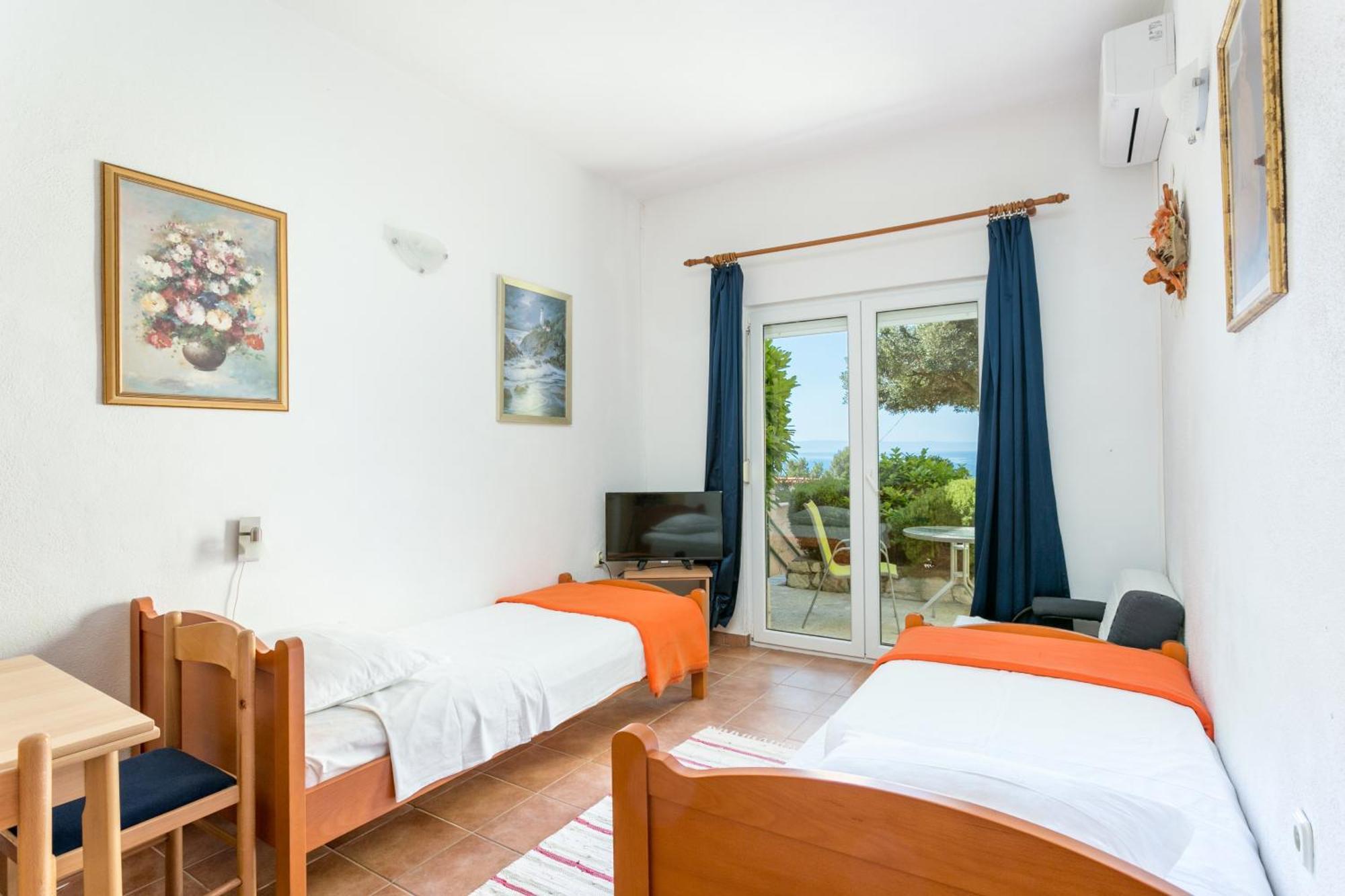 Apartments By The Sea Baska Voda, Makarska - 300 Esterno foto